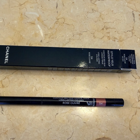 Chanel Stylo Yeux Waterproof Long Lasting Eyeliner in 54 Rose Cuivre - Picture 4 of 6